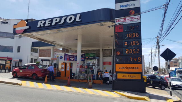 A nivel nacional tampoco se registró desabastecimiento de combustibles tras una tensa semana en el sector. Foto: Wilder Pari/URPI-LR