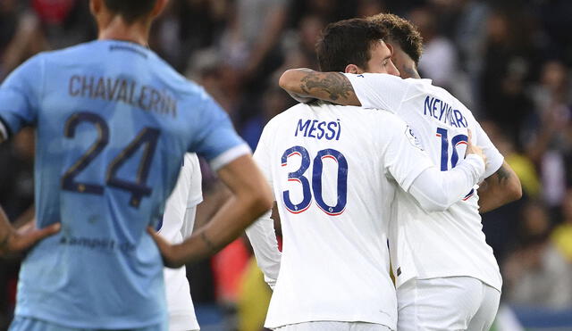 Lionel Messi y Neymar fueron titulares en el duelo contra Troyes. Foto: AFP