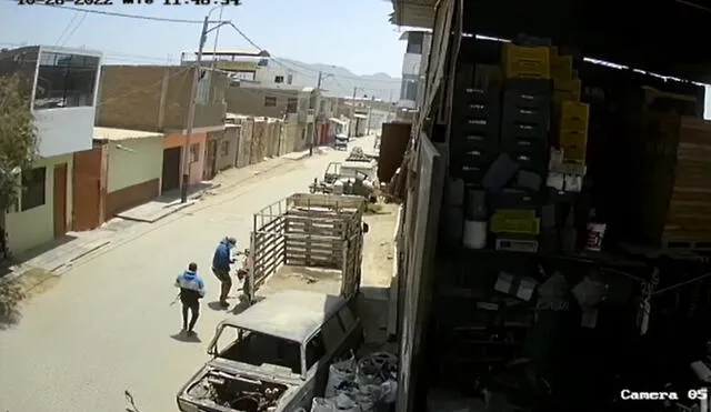 El primer asalto se produjo el sábado 29 de octubre en la ferretería Ahumada. Foto: captura de video/Kamila TV