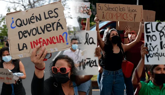 Producto de la indignación, en las redes sociales ha estado circulando el lema que dice que los infantes “no se tocan”. Foto: composición LR/ EFE/ El Periódico