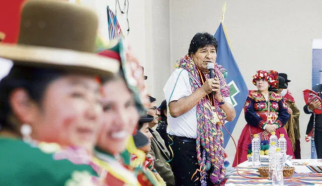 Recibimiento. Evo Morales, sostiene que el  Perú tiene que lograr materializar los proyectos que dejó su gobierno. Foto: Juan Carlos Cisneros/ La República