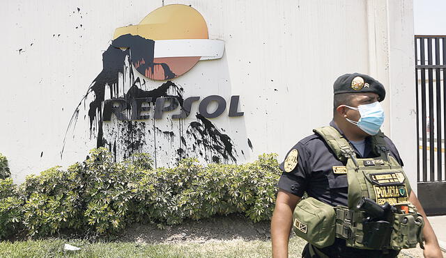 Repsol niega ser responsable de nuevo derrame de petróleo. Foto: Marco Cotrina/La República
