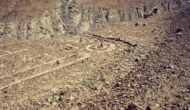 Líneas de Chosica. Imponente geoglifo ubicado en la quebrada de Yanacoto, gravemente amenazado por la minería informal. Foto: difusión