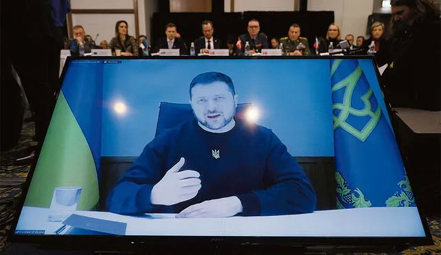Contrataque. El presidente ucraniano, Volodímir Zelenski, perdió a cercanos colaboradores acusados de corrupción. Foto: EFE