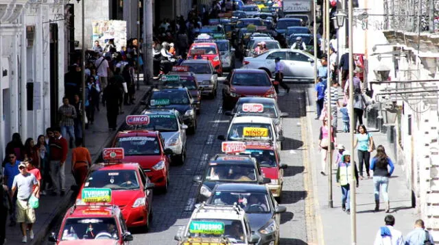 Taxistas en Arequipa anuncian protestas contra el Gobierno de Dina Boluarte