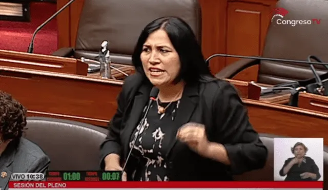 Flor Pablo expresó que se analice el adelanto de elecciones a 2023. Foto: captura Congreso