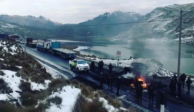 Emrpesas de transporte desde Huancayo han suspendidos la salida de buses y venta de pasajes. Foto: Andina