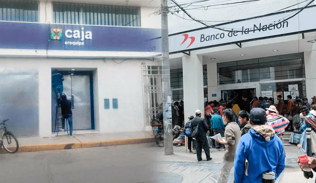 Caja Arequipa y Banco de la Nación. Foto: Kleber Sanchez/URPI-LR