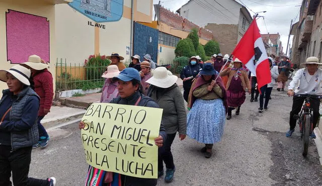 Ciudadanos de Ilave-Puno