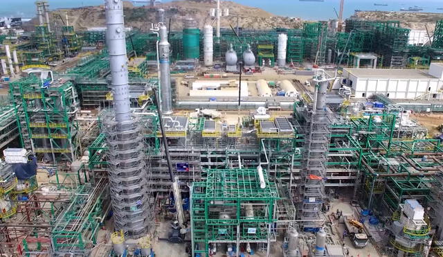 Nueva Refinería de Talara produce actualmente 30.000 barriles diarios de diésel bajo en azufre. Foto: Andina