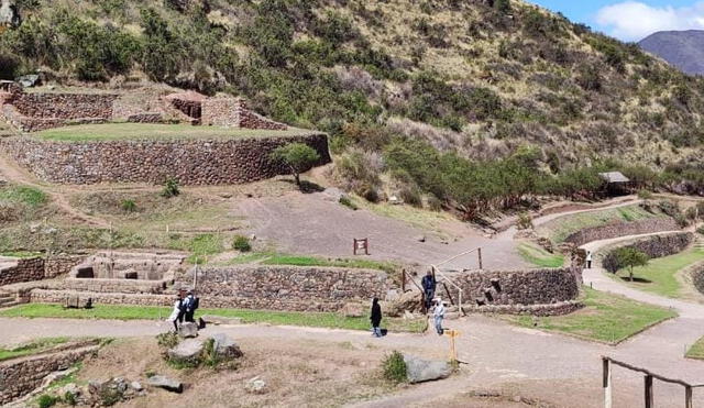 Pisac. Uno de los lugares turísticos de Cusco se mantiene abierto, empero el número de visitantes es bajo. Las protestas ahuyentaron al turismo. Foto: La República.