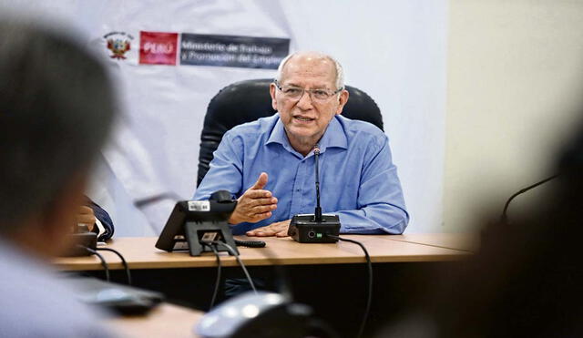 El ministro Óscar Becerra comentó sobre el adelanto de elecciones. Foto: Minedu/difusión