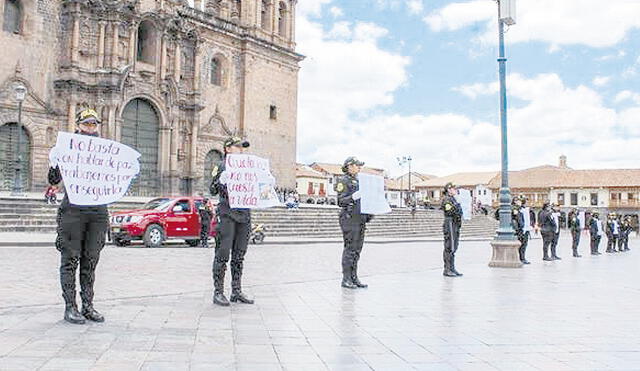 Caso. Abogados denunciaron que policías fueron parte de marcha por la paz. Acusan a general Vela de permitir ello.  Foto: La República