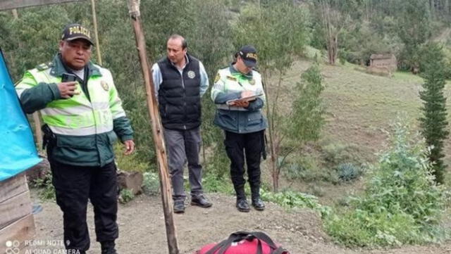 Áncash. Agentes de la Policía llegaron hasta Miraflores para iniciar los actos investigatorios. Foto: Perú 21