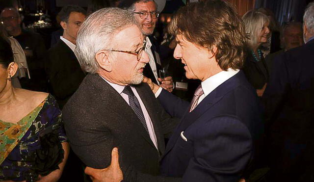 Tom Cruise junto al director Steven Spielberg. Foto: AFP