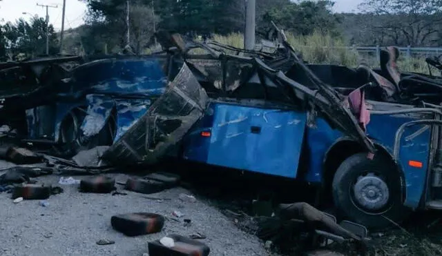 ¿Qué se conoce sobre el accidente de autobús en Panamá? Foto: Twitter / @BrunoRguezP