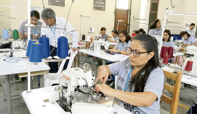 Brecha. Aún faltan recuperarse un cuarto de millón de empleos adecuados frente al 2020. Foto: difusión