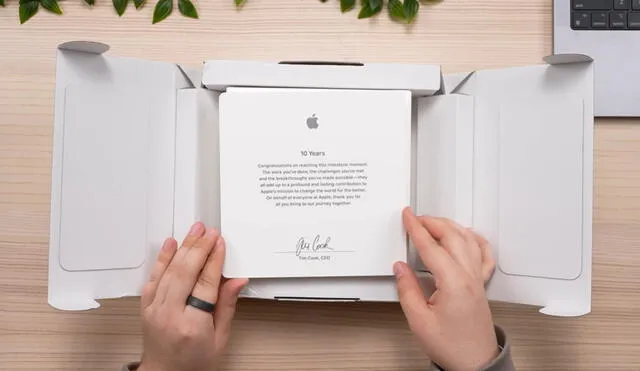 Mensaje escrito por el CEO de Apple. Foto: DongleBookPro