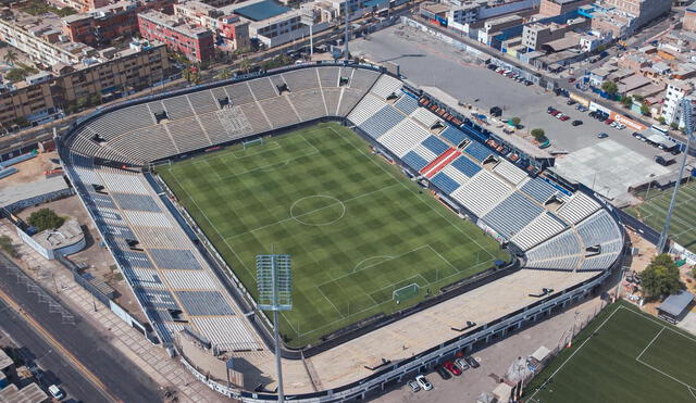 Los exteriores del Estadio Alejandro Villanueva sufrió un atentado durante la madrugada de este viernes. Foto: Alianza Lima