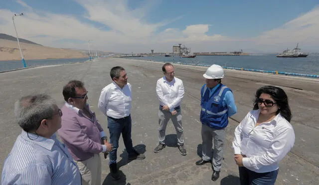 visita. Directivos de Proinversión visitaron puerto Chimbote.