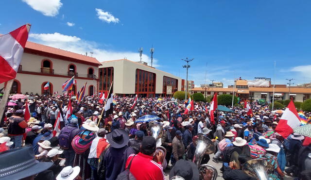 La ciudad de Puno recibió a miles de aimaras. Foto: Liubomir Fernández/URPI-LR.