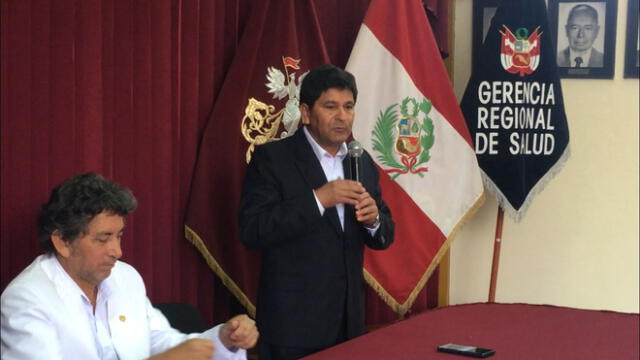Rohel Sánchez respalda a su nuevo gerente de Salud. Foto: Wilder Pari/URPI-LR