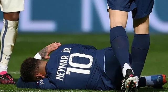 Neymar se lesionó en el partido ante el Lille por la Ligue 1. Foto: EFE