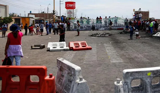 Bloqueo de carreteras hoy y mapa interactivo de Sutrán señala las vías interrumpidas a diario por las protestas en Perú y otros factores. Foto: AFP