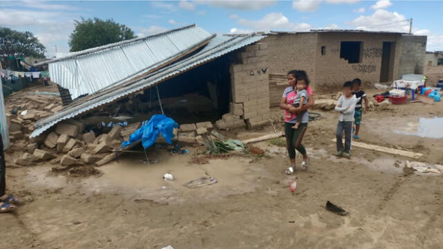 Tras las lluvias que se registraron en el distrito de Jayanca, la casa de la familia Constantino quedó inhabitable. La República