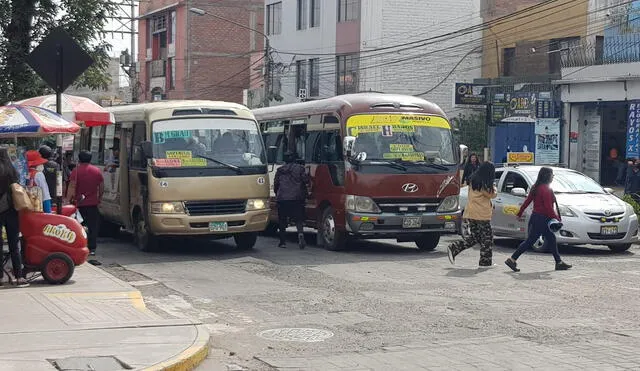 Transporte público. Para el alcalde de Arequipa las unidades autorizadas son insuficientes. Foto: La República.