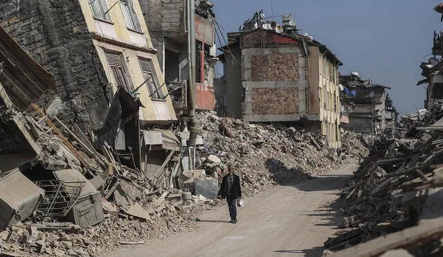 La tierra en Turquía sigue temblando a tres semanas de dos fuertes terremotos. Foto: AFP