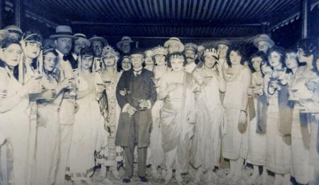 El expresidente Augusto Bernardino Leguía participaba en el carnaval. Foto: Lima Antigua