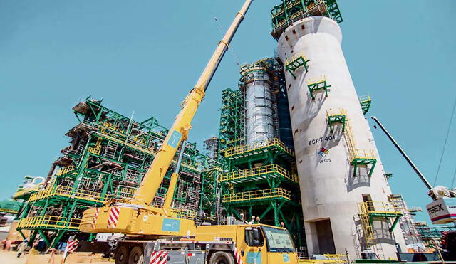 A paso firme. Se estima que la Nueva Refinería de Talara le generará a Petroperú hasta cuatro veces más ganancias que antes. Foto: difusión