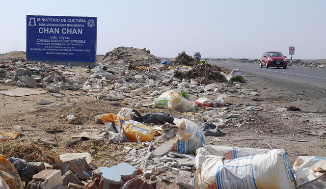 Problema. Pese a que cierto tiempo las autoridades limpian las zonas intangibles se están siempre reciben basura por doquier. Foto: DDC