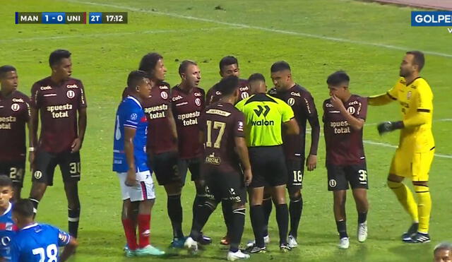 Universitario se quedó con nueve jugadores ante Mannucci. Foto: captura de GolPerú.