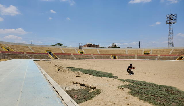 El estadio principal de la región Piura se encuentra en precarias condiciones. Foto: Almendra Ruesta/URPI-LR