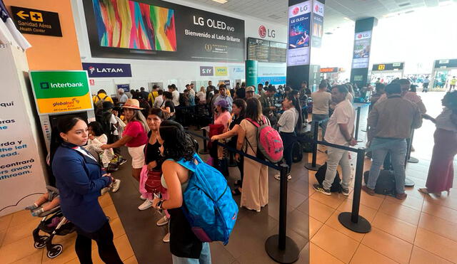 Cancelación de vuelos de Viva Air afecta a pasajeros.  Foto: LR/John Reyes