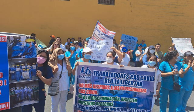 Loa profesionales exigieron se respete el derecho laboral. Foto: Hugo Rodríguez/ La República