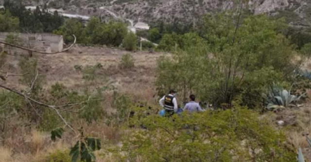 Agentes de la Policía y peritos buscan esclarecer presunto crimen. Foto: Limay