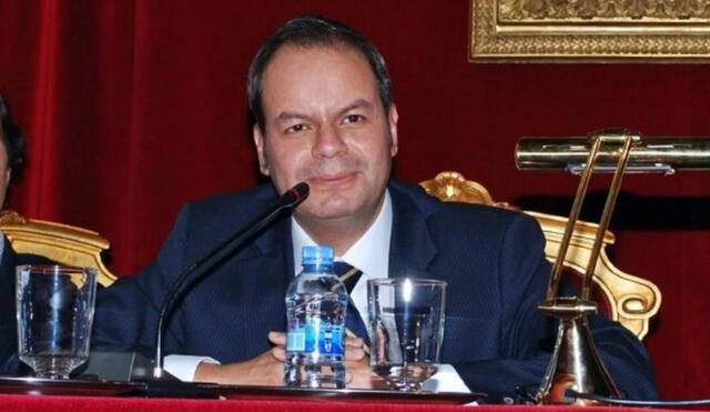 Juzgarán a ex relator del TC por adulterar fallo sobre bonos