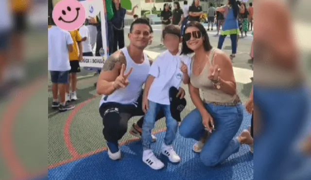 Christian Domínguez y Karla Tarazona se reúnen para llevar a su hijo al colegio. Foto: Instagram/La Tarazona