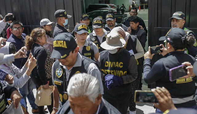 Detenidos. Los implicados se encuentran en diversas comisaría de Arequipa. Foto: Rodrigo Talavera/ LR