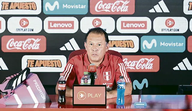 Puro trabajo. Juan Reynoso prepara a la selección peruana para las eliminatorias sudamericanas, las cuales arrancarían en setiembre. Foto: difusión