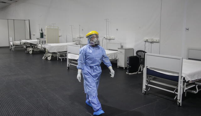 Vacío. Área especial habilitada por la pandemia, en la actualidad ya no tiene pacientes COVID. Se inicio proceso de desmontaje. Foto: La República.