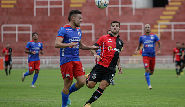 Vuelve. Cuesta volverá a jugar en el estadio de la UNSA. Lo hizo en el partido de presentación. Foto: Rodrigo Talavera/La República.