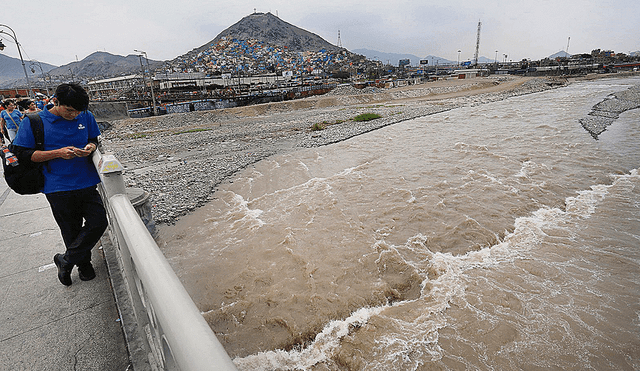 Preocupación. El caudal de los ríos Rímac, Lurín y Chillón se ha incrementado por las lluvias. Foto: Félix Contreras/La República