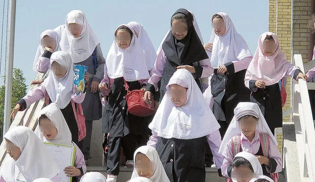 Niñas iraníes en una escuela en el norte de Teherán. Foto: AFP