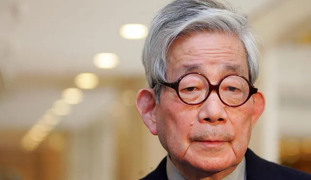 Kenzaburo Oé, Nobel de Literatura japonés, falleció a los 88 años. Foto: Twitter/France Culture