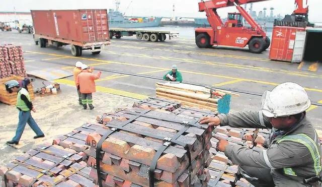 Las exportaciones tradicionales crecerán 0,9% y lograrán un total de US$45.326 millones este año. Foto: Andina