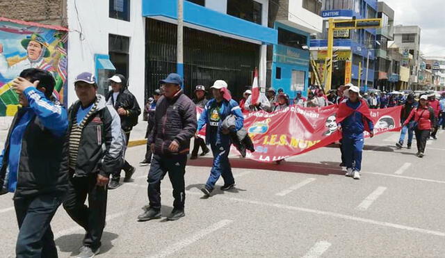 Adhesión. Grupos de provincias vecinas llegaron a Juliaca y Puno en apoyo a protesta regional. Foto: difusión